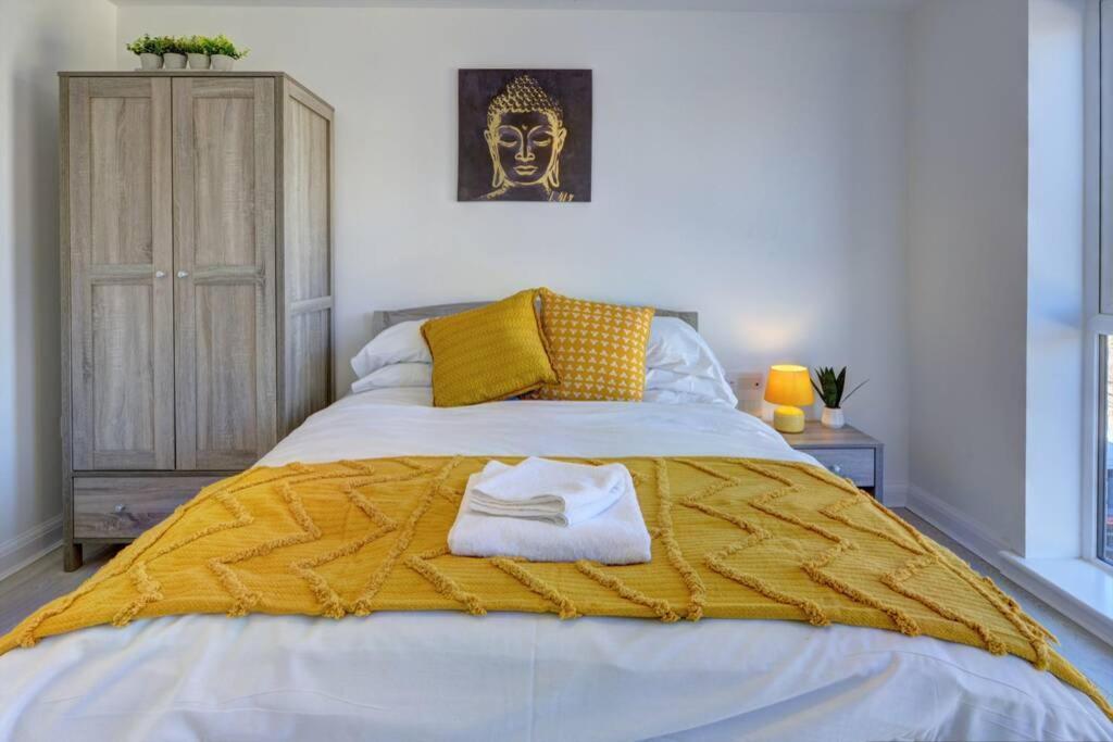 The Stratford Palace Apartment Birmingham Bagian luar foto