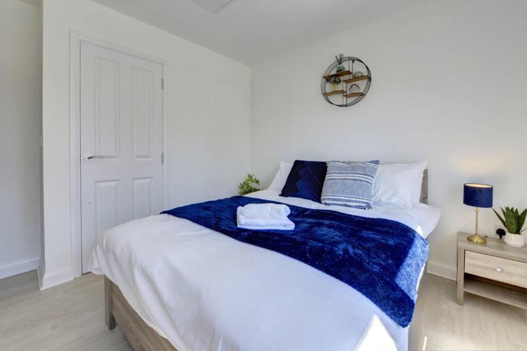 The Stratford Palace Apartment Birmingham Bagian luar foto