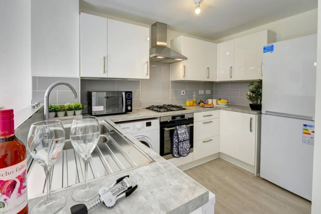 The Stratford Palace Apartment Birmingham Bagian luar foto
